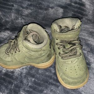 Nike force kids shoe